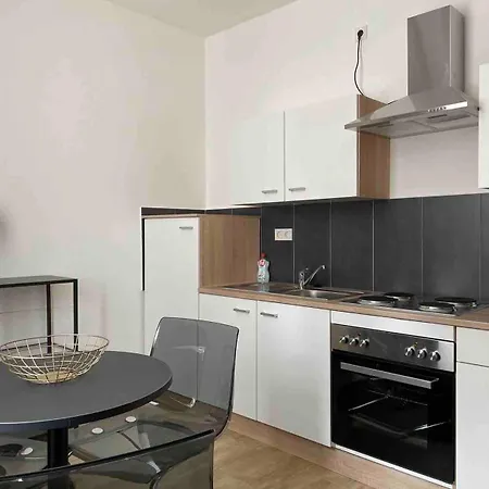 6 Apartment